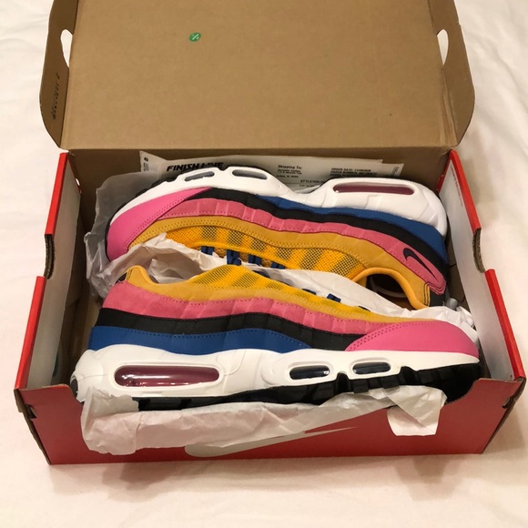 New! Mens size 10.5 Nike Air Max 95 Limited Edition.